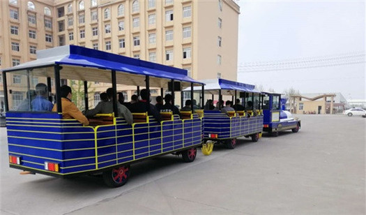 封閉車廂——DSW-D58FB封閉燃油觀光小火車