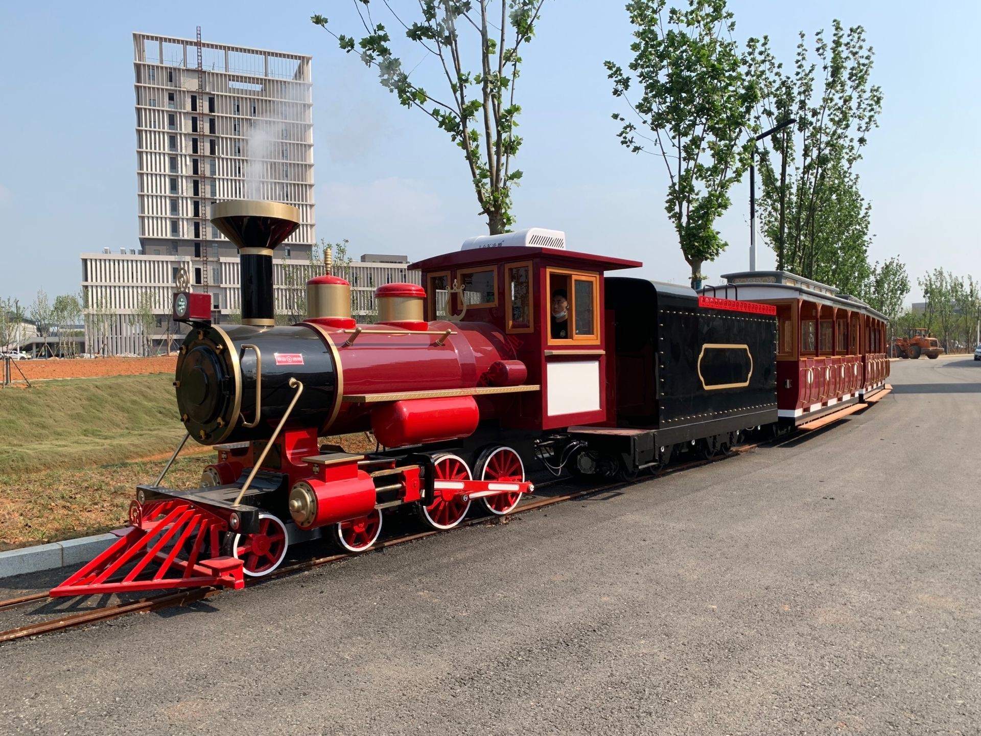 武漢東湖學(xué)院高校軌道小火車